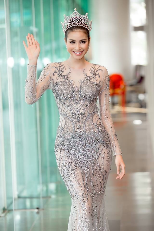 Phạm Hương sẽ đại diện Việt Nam tranh tài tại Miss Earth 2017?