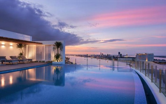 សណ្ឋាគារ Emion ភ្នំពេញ