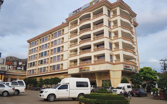 សណ្ឋាគារពេជ្រក្រោន ខេត្តប៉ៃលិន