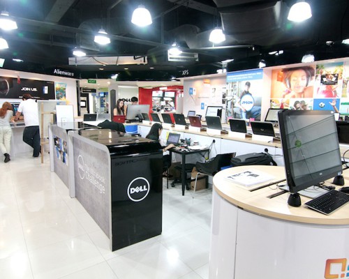 Từ bỏ ngành y để thành lập hãng máy tính Dell