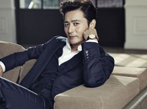 ហាងលក់សំលៀកបំពាក់សម្រាប់សុភាពបុរសទាន់សម័យ