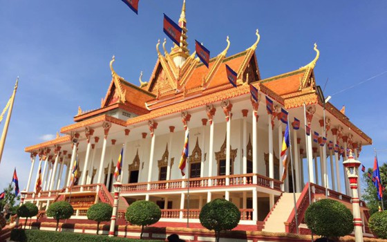 រមណីយដ្ឋានវត្តវិហារសសរ១០០​ ខេត្តក្រចេះ 