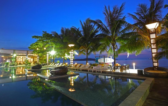 សណ្ឋាគារ និងកាស៊ីណូ Queenco