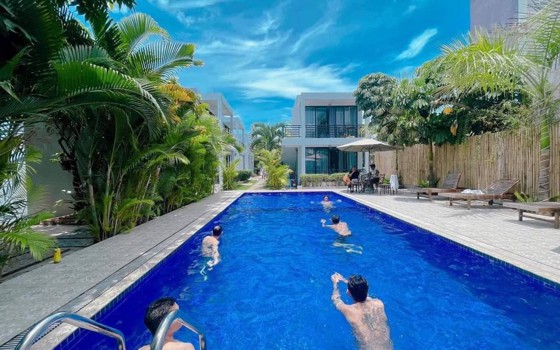 Sokhom Bungalow ខេត្តកំពត