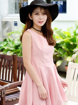 Đầm xòe nữ tính