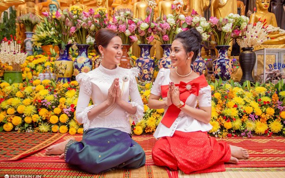 ការគោរពគ្នារបស់ជនជាតិខ្មែរ