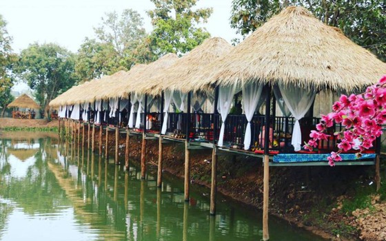 ម្លប់ត្នោត កៀនស្វាយ និងស្ទូចត្រីកំសាន្ត​ 