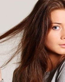 4 sản phẩm tốt nhất dành cho tóc khô hư tổn