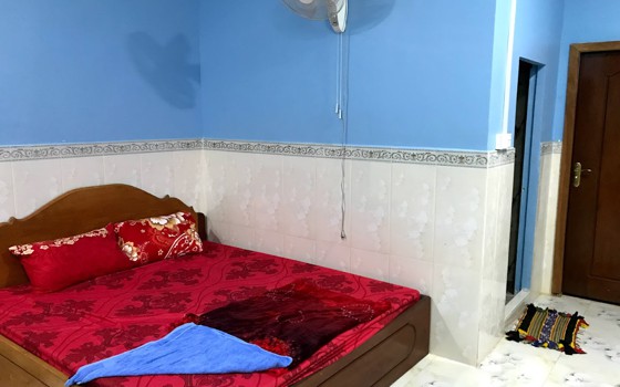 ផ្ទះសំណាក់  Tri Kim Long 168 