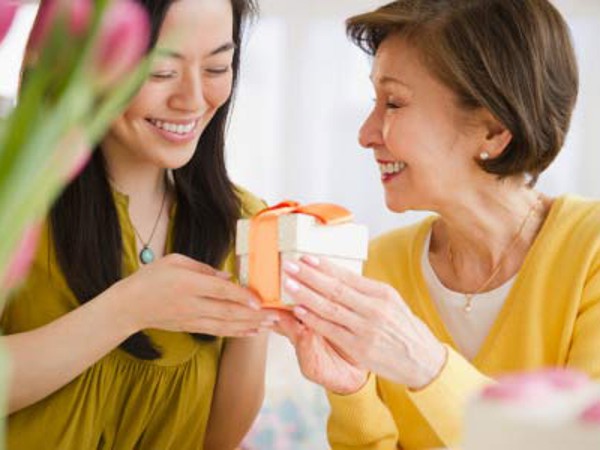 អំណោយថ្ងៃទី 20 ខែតុលាសម្រាប់ម្តាយគឺពោរពេញទៅដោយការអនុវត្តជាក់ស្តែងពីកូនកតញ្ញូ