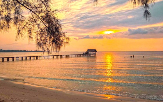 ឆ្នេរតាបារាំង ខេត្តព្រះសីហនុ