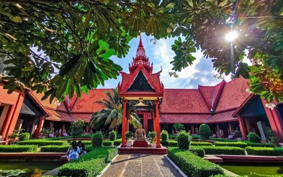 សារមន្ទីរជាតិ នៅទីក្រុងភ្នំពេញ