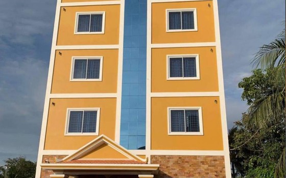 ផ្ទះសំណាក់វិមានហុងកុង ខេត្តកំពត