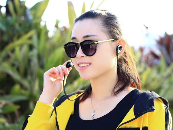 កាសស្តាប់ត្រចៀកគុណភាពខ្ពស់