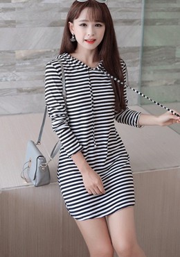 Đầm sọc kèm nón