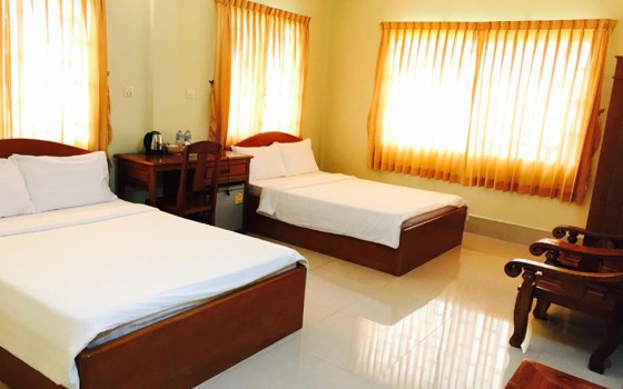 ផ្ទះសំណាក់ អប្សរា ក្រុងកំពត