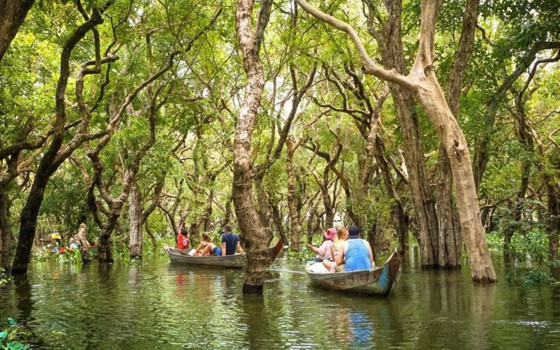 សហគមន៍ទេសចរណ៍កំពុងភ្លុក 