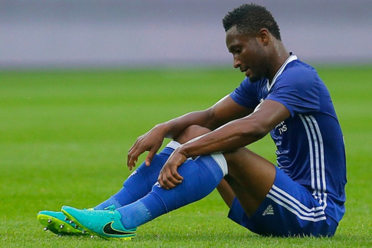 Cầu thủ lâu năm của Chelsea chuyển tới Trung Quốc