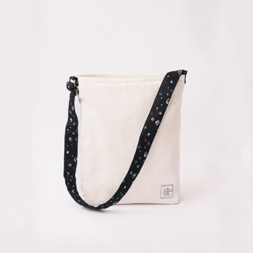Naa Messenger Bag in White and Black Prints Naa Messenger Bag in White and Black Prints