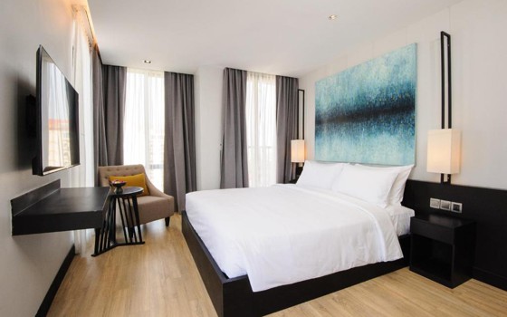 សណ្ឋាគារ GLOW PARK ភ្នំពេញ