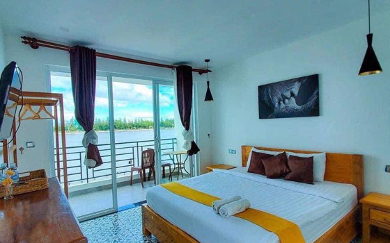 Akali DorngPreak Boutique ក្រុងកំពត