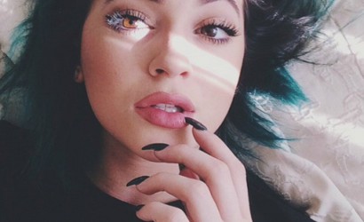 Chăm sóc sắc đẹp cùng Kylie Jenner