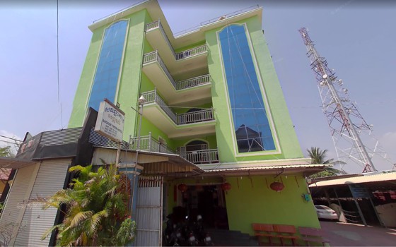 សណ្ឋាគារ​អង្គរ​ធំ ក្រុងព្រៃវែង