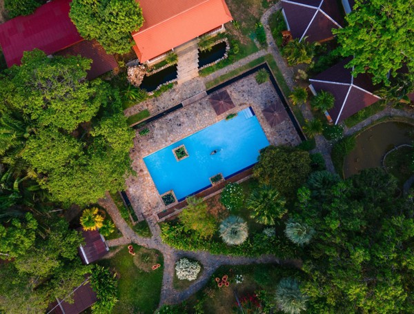 កែប យូវី រីសត - Kep UV Resort 