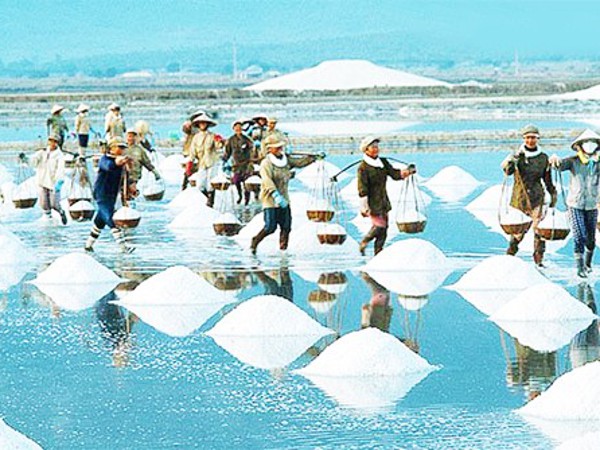 Ăn mặn có hại thế nào? Thay đổi thói quen ăn mặn ngay hôm nay