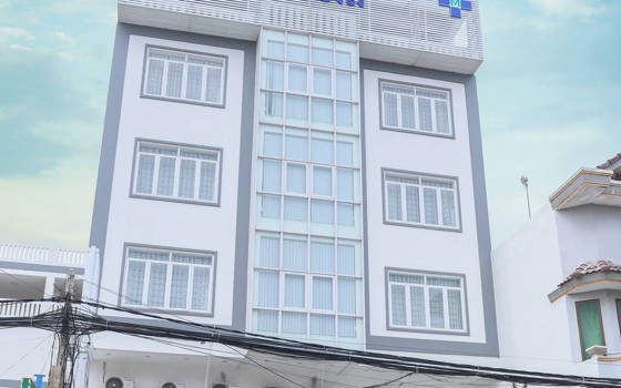 មន្ទីរពហុព្យាបាល និង សម្ភព មានលាភ នៅភ្នំពេញ