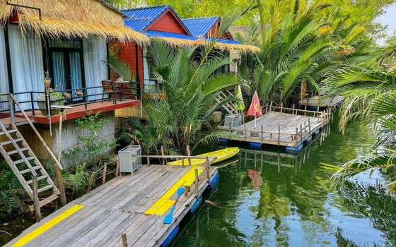 V-Relaxing Resort កំពត