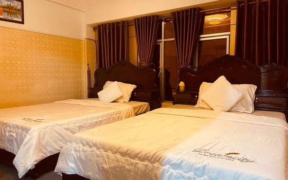 White House 2 Guest House