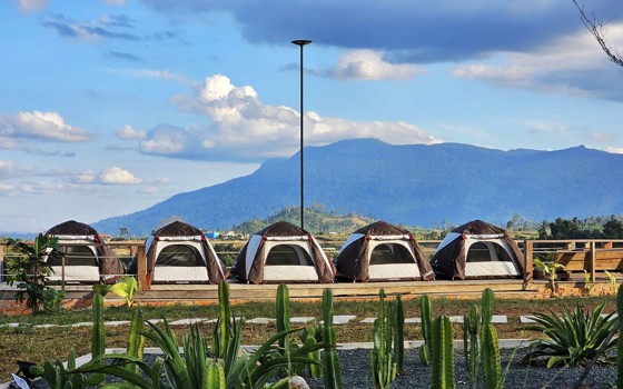 ម៉ោនធីន វីលេច១៥០០