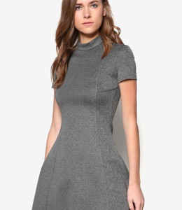 Đầm Xòe Cổ Cao