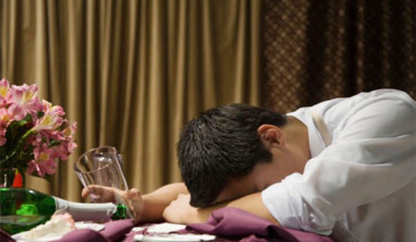 ៥ ប្រការ​ក្រោយ​ពិសា​គ្រឿង​ស្រវឹង ដែល​សុភាព​បុរស​គ្រប់រូប​ត្រូវ​ដឹង