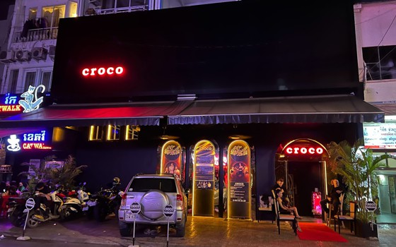 Croco Bar & Club