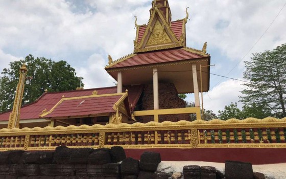 ប្រាសាទគុកអំពិលទ្វារ