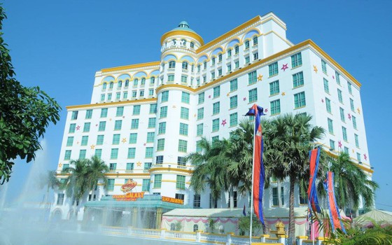 Golden Galaxy Hotel & Casino