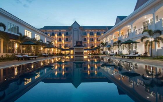 Glorious Hotel & Spa ខេត្តកំពង់ធំ