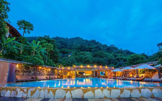 រីសតធម្មជាតិវេរ៉ង់ដា - Veranda Natural Resort