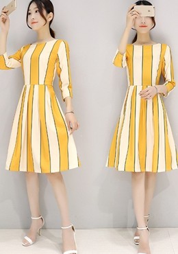 Đầm xoè sọc kèm thắt lưng 1103