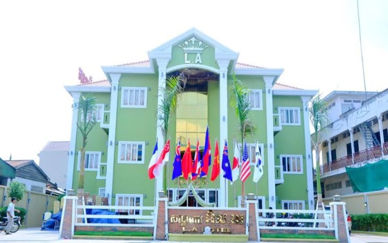 សណ្ឋាគារ L.A ខេត្តបាត់ដំបង