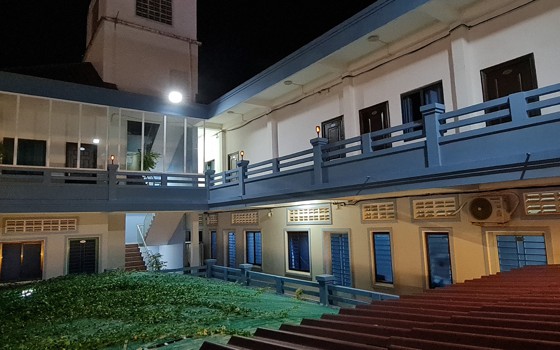 ផ្ទះសំណាក់ចន្ទ្រ &បុត្រ ព្រះសីហនុ