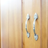 តុក្ដារបីបន្ទប់ B1