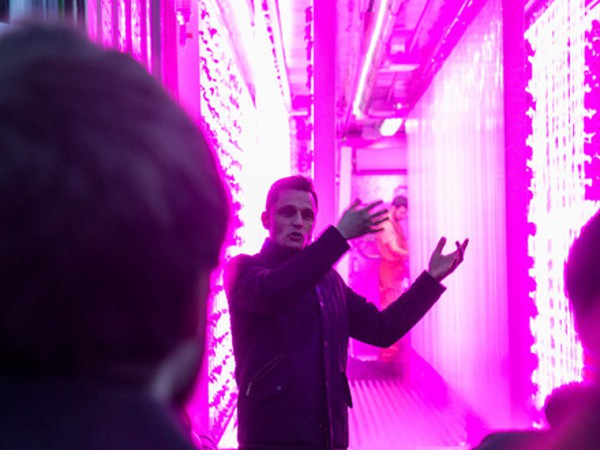 Trong khi Elon Musk bận làm tên lửa, em trai ông đang thực hiện một kế hoạch 'giản dị' hơn: Cứu đói cho 9 tỉ người!