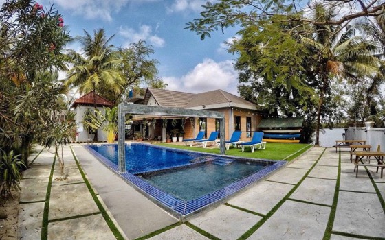 Salty River រីសត​ ខេត្តកំពត