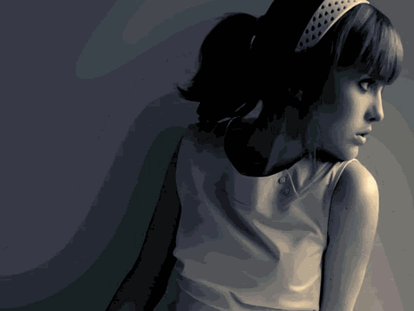 JVC បញ្ចេញកាសប៊្លូធូសកីឡាគុណភាពខ្ពស់ HA-EB10BT