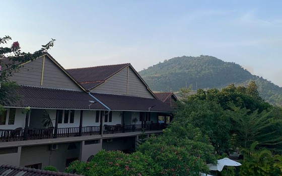 Rusty Keyhole Mountain Lodge ខេត្តកំពត