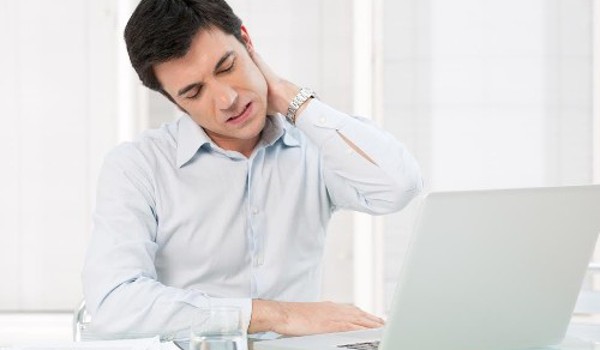 អ្វី​ទៅ​ជា​មូលហេតុ​នៃ​ការ​ឈឺ​ក​បន្ទាប់​ពី​ភ្ញាក់​ពី​គេង?