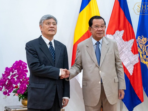 សម្តេចអគ្គមហាសេនាបតីតេជោ ហ៊ុន សែន ប្រធានគណបក្សប្រជាជនកម្ពុជា 